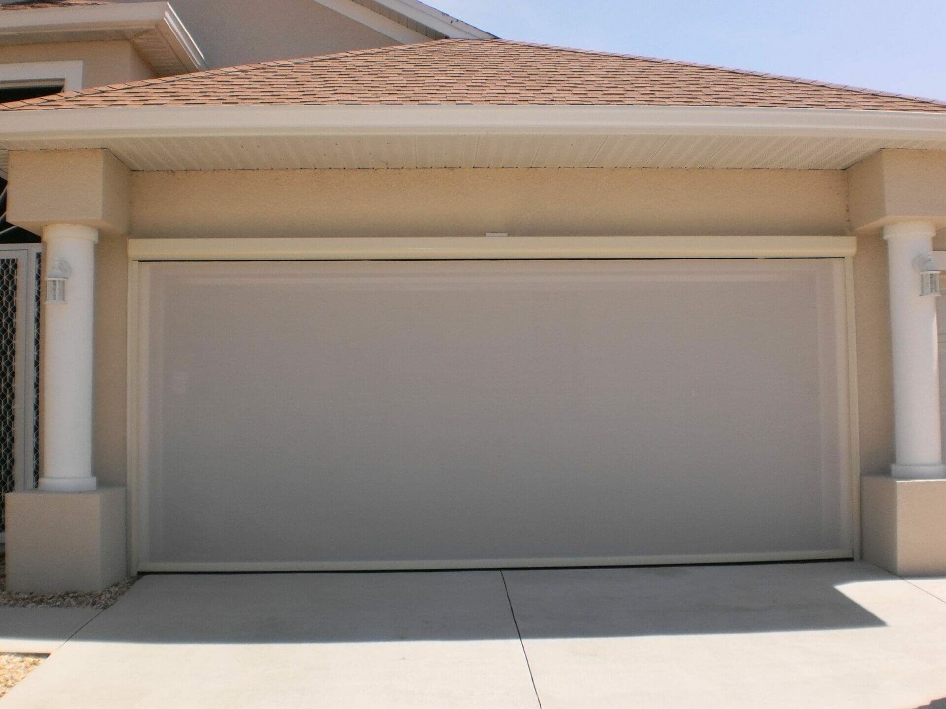 Progressive Motorized Screens